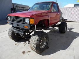 1986 TOYOTA PICK UP RED 2.4 MT 4WD Z20052